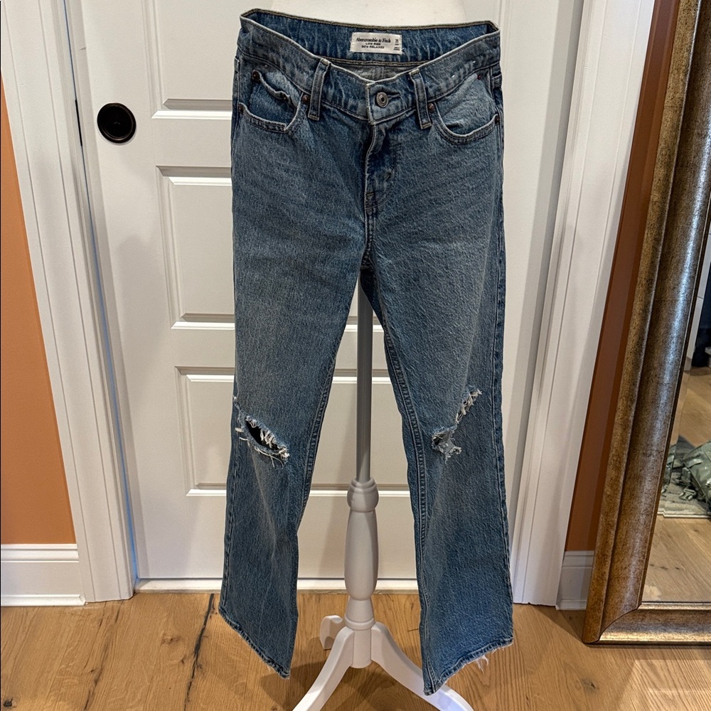 Abercrombie Low Rise 90s Relaxed Jeans
